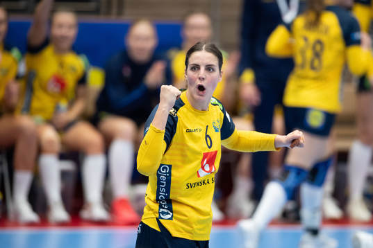 Sveriges Carin Strömberg jublar
