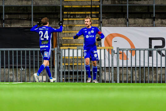 Sundsvalls Johan Blomberg och Pontus Engblom jublar