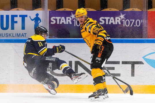 s Simon Önerud och Skellefteås Rickard Hugg