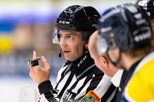 s assisterande tränare Jonas Holmström