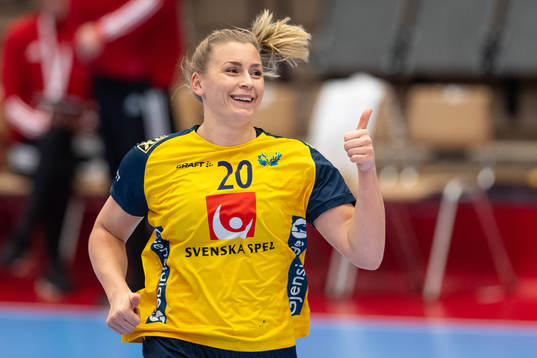 Sveriges Isabelle Gullden jublar