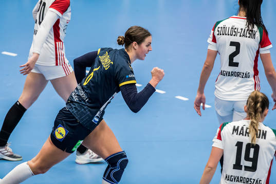 Sveriges Carin Strömberg jublar