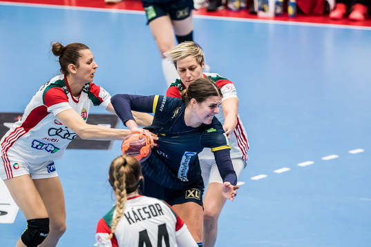 Sveriges Carin Strömberg och Ungerns Zsuzsanna Tomori  och