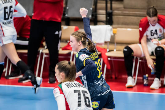 Sveriges Elin Hansson jublar
