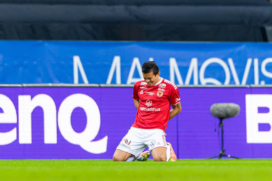 Kalmars Romario Pereira Sipiao har ont