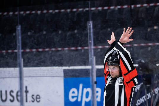 Domaren visar straff