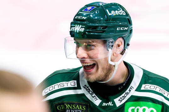 Färjestads Victor Ejdsell jublar