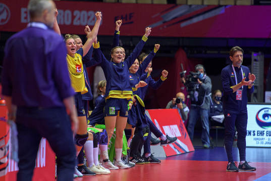 Players of Sweden celebrate