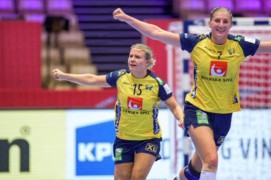 Emma Rask and Linn Blohm of Sweden celebrate