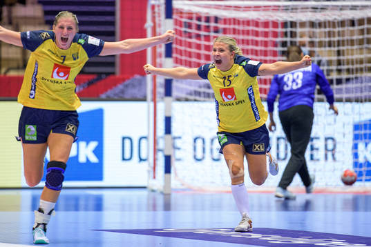Emma Rask and Linn Blohm of Sweden celebrate