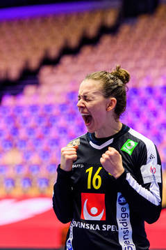 Goalkeeper Jessica Ryde of Sweden celebrates