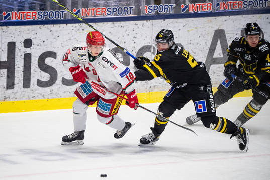 Modos Aleksi Heponiemi och Västerås Alexander Lunsjö