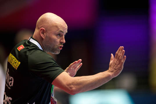 Head coach Kim Rasmussen of Montenegro