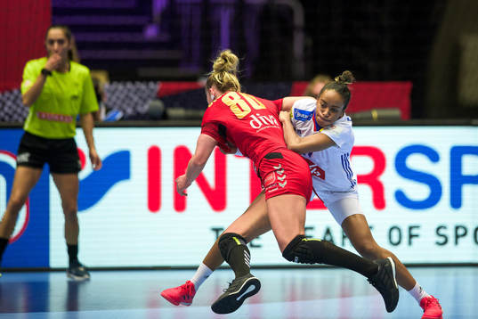 Jelena Despotovic of Montenegro and Estelle Nze Minko of