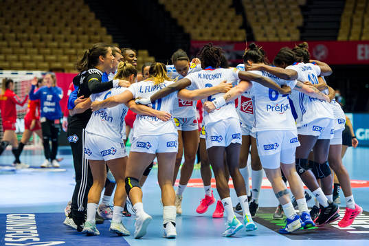 Players of France celebrate
