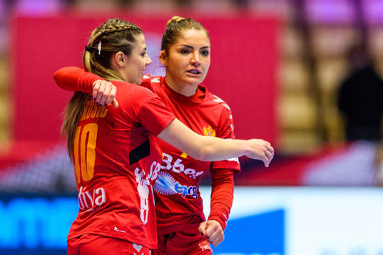 Matea Pletikosic and Jovanka Radicevic of Montenegro looks
