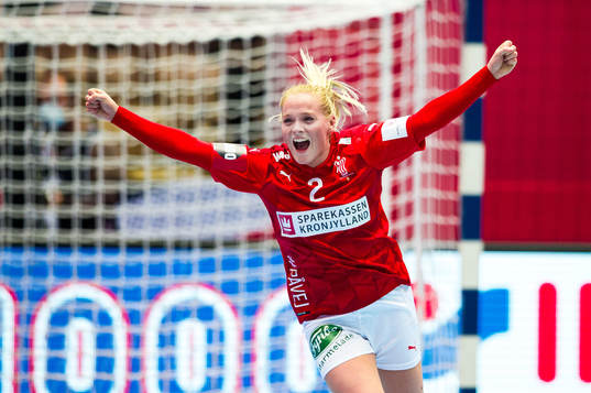 Laerke Nolsoe Pedersen of Denmark celebrates