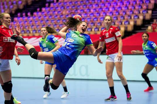 Elizabeth Omoregie of Slovenia