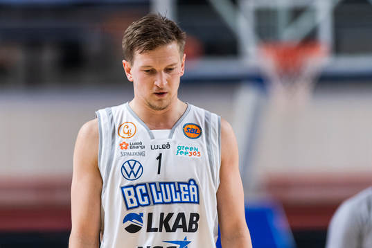 Luleås Adam Rönnqvist deppar