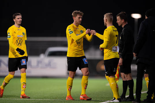 Byte mellan Jönköpings Jesper Svensson och Sebastian Crona