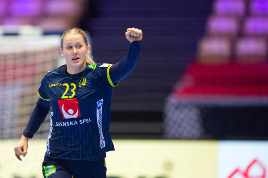 Emma Lindqvist of Sweden celebrates