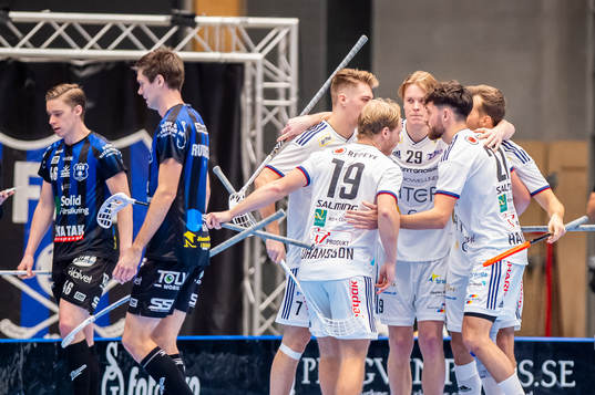 Växjös Marcus Jonsson jublar
