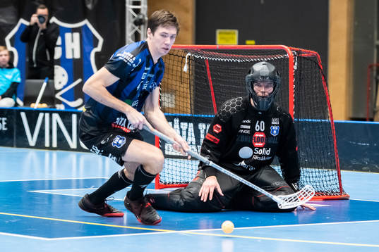 Helsingborgs Jacob Rubensson  och målvakt Jonathan Edling
