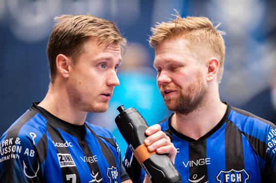 Helsingborgs Kristoffer Fält och Max Wahlgren deppar