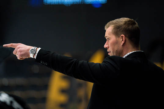Skellefteås assisterande Andreas Falk