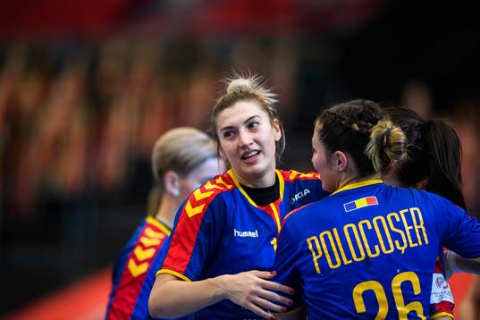 Laura-Petruta Popa and Anca-Georgiana Polocoser celebrates