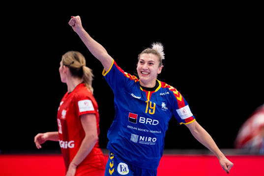 Laura-Petruta Popa of Romania celebrates