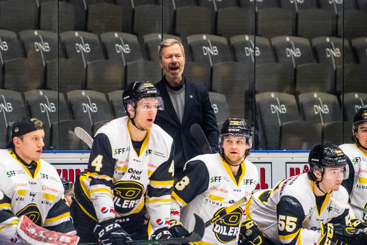 Todd Bjorkstrand, head coach of Stavanger Oilers