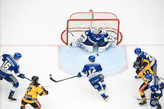 Leksands Daniel Gunnarsson och Luleås Isac Brännström