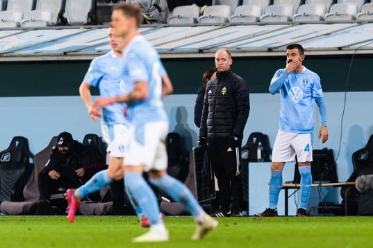 Malmö FFs Behrang Safari ska bytas in