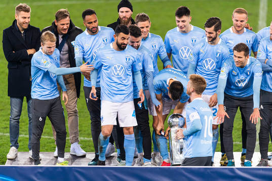 Malmö FFs Behrang Safari och Anders Christiansen jublar