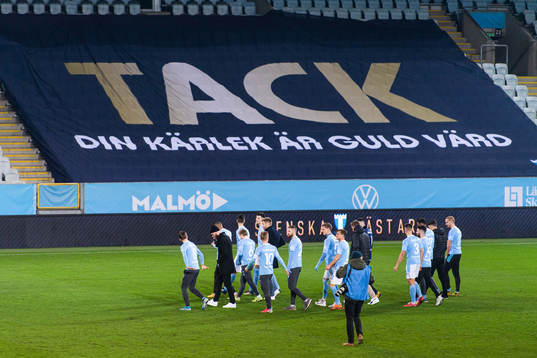 Malmö FFs spelare går ett ärovarv