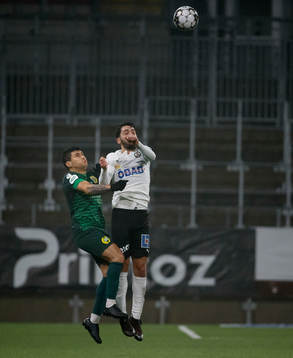 Hammarbys Paulinho och Örebros Nahir Besara