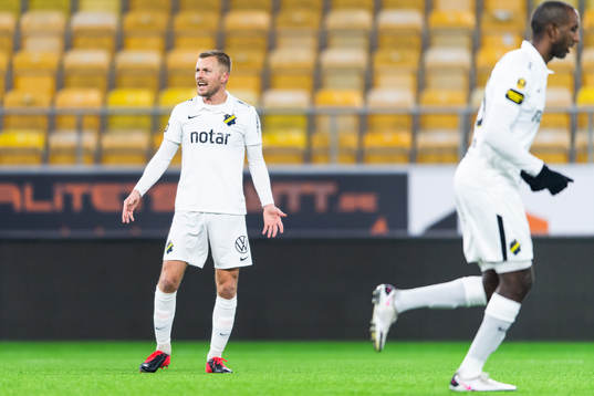s Sebastian Larsson deppar