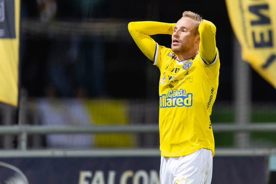 Falkenbergs Tobias Englund deppar