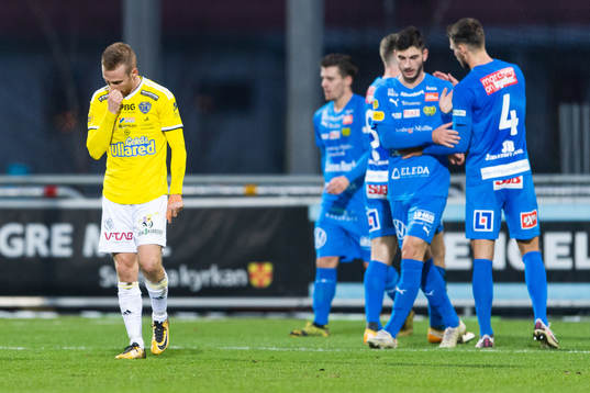Falkenbergs Tobias Englund deppar