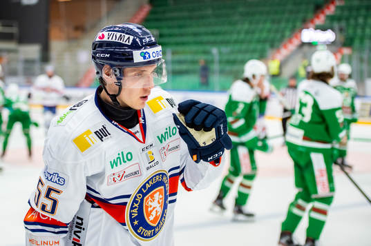 Växjös Miika Koivisto deppar