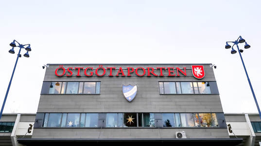 Östgötaporten före fotbollsmatchen i Allsvenskan mellan