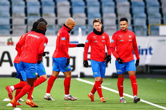 Helsingborgs spelare värmer upp