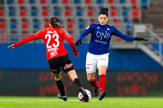 Marije Brummel of Arna-Bjørnar and Dejana Stefanovic of