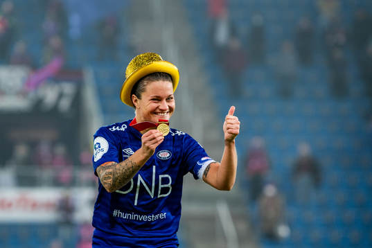 Sherida Spitse of Vålerenga celebrates