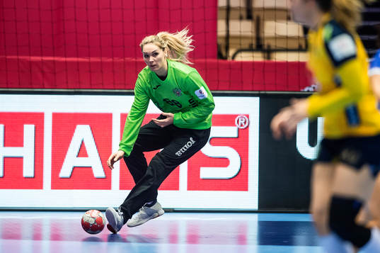 goakeeper Viktoriia Kalinina of Russia