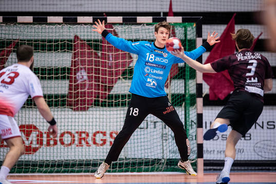 HK Malmös målvakt Anton Hellberg och Lugis Isak Persson