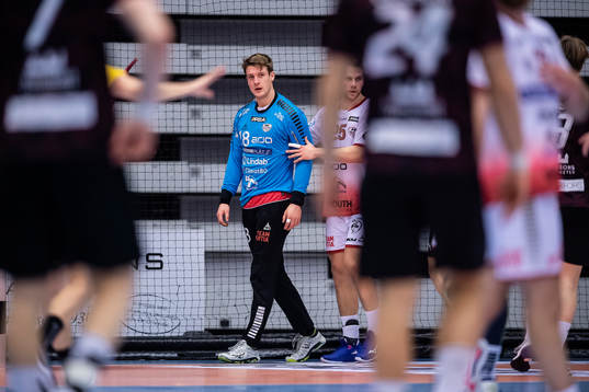 HK Malmös målvakt Anton Hellberg tilldelas ett rött kort