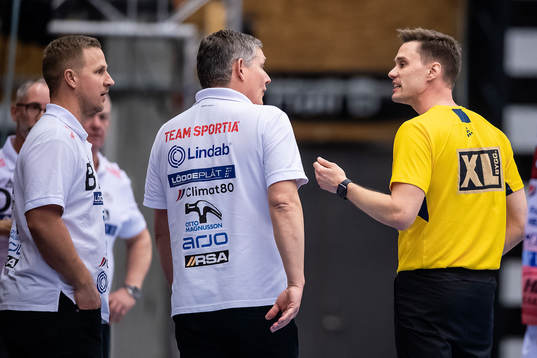 HK Malmös tränare Stian Tönnesen och assisterande