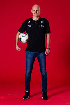Ståle Solbakken poses for a portrait